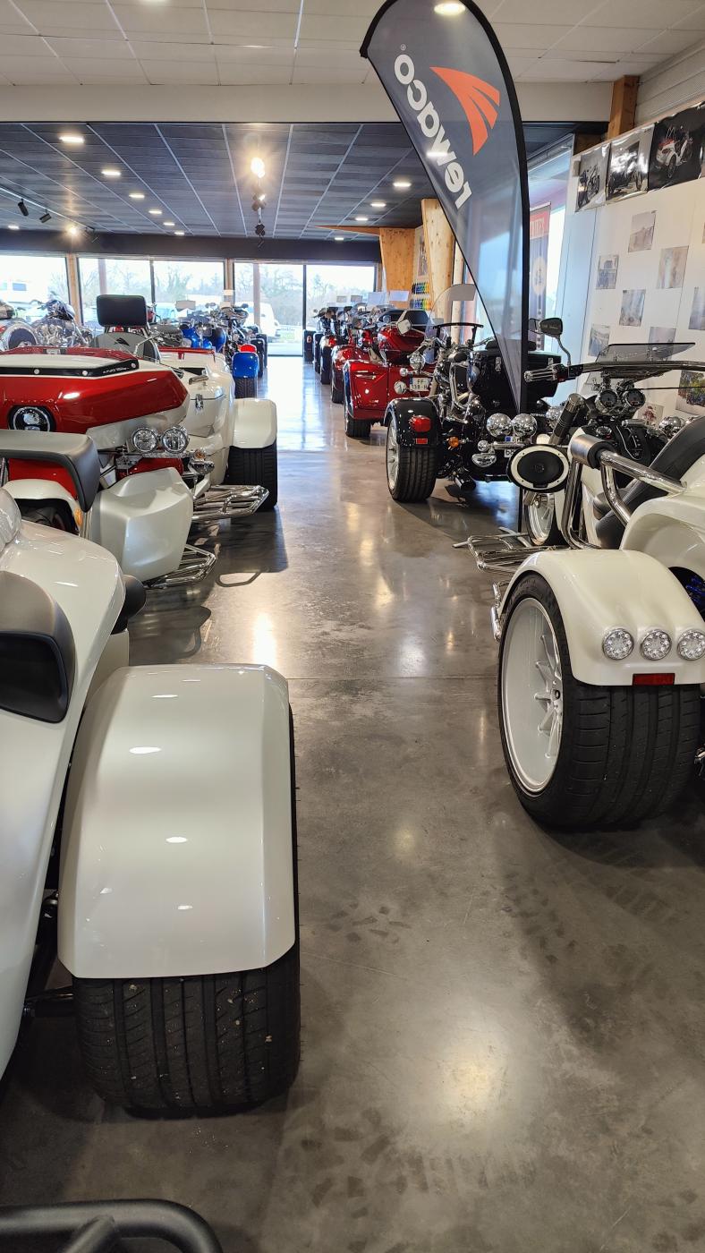 ERITRIK SHOWROOM
